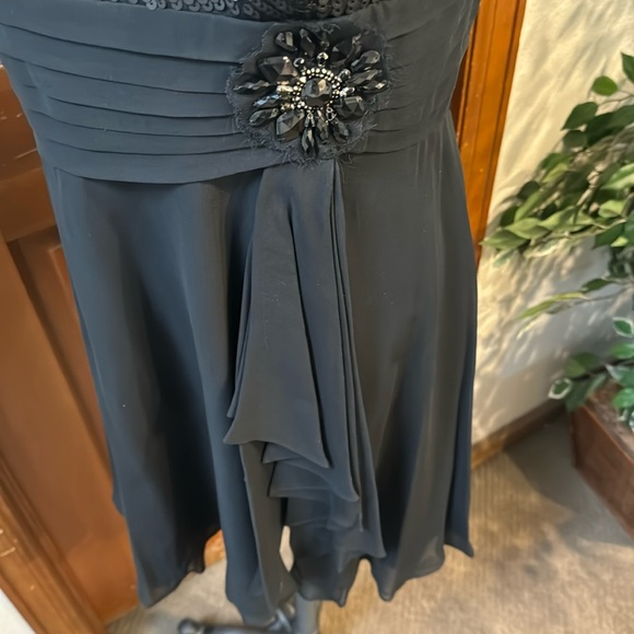 PRICE FIRM BCBGMaxAzria dress - Picture 6 of 11